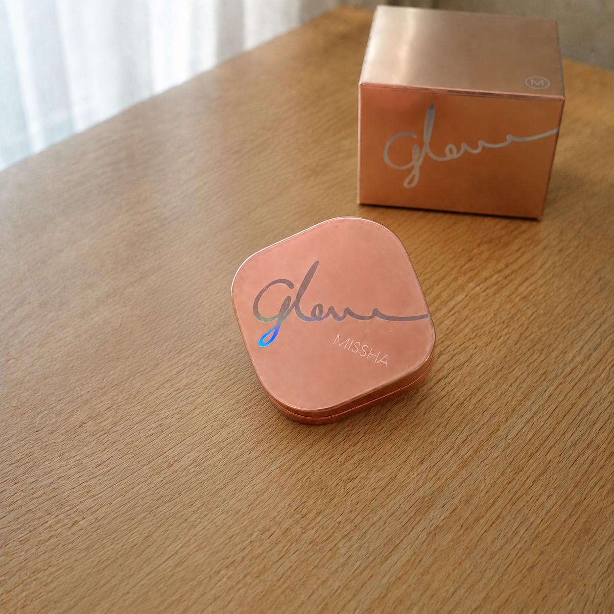 Pot et boîte de la crème MISSHA Glow Skin Balm testée après réception via YesStyle