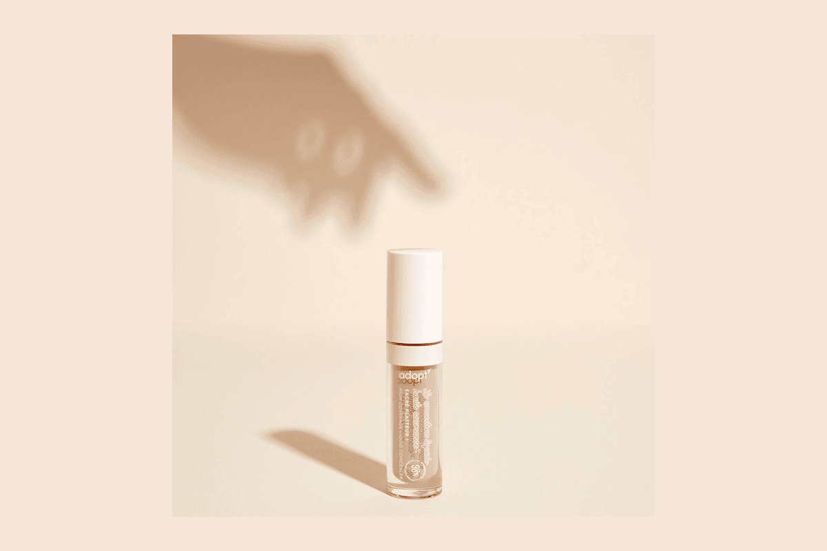 Adopt Sacré Flatteur Correcteur liquide haute couvrance 10N Porcelaine neutre applicateur mousse 98 % origine naturelle vegan 2,98 euros -70 %