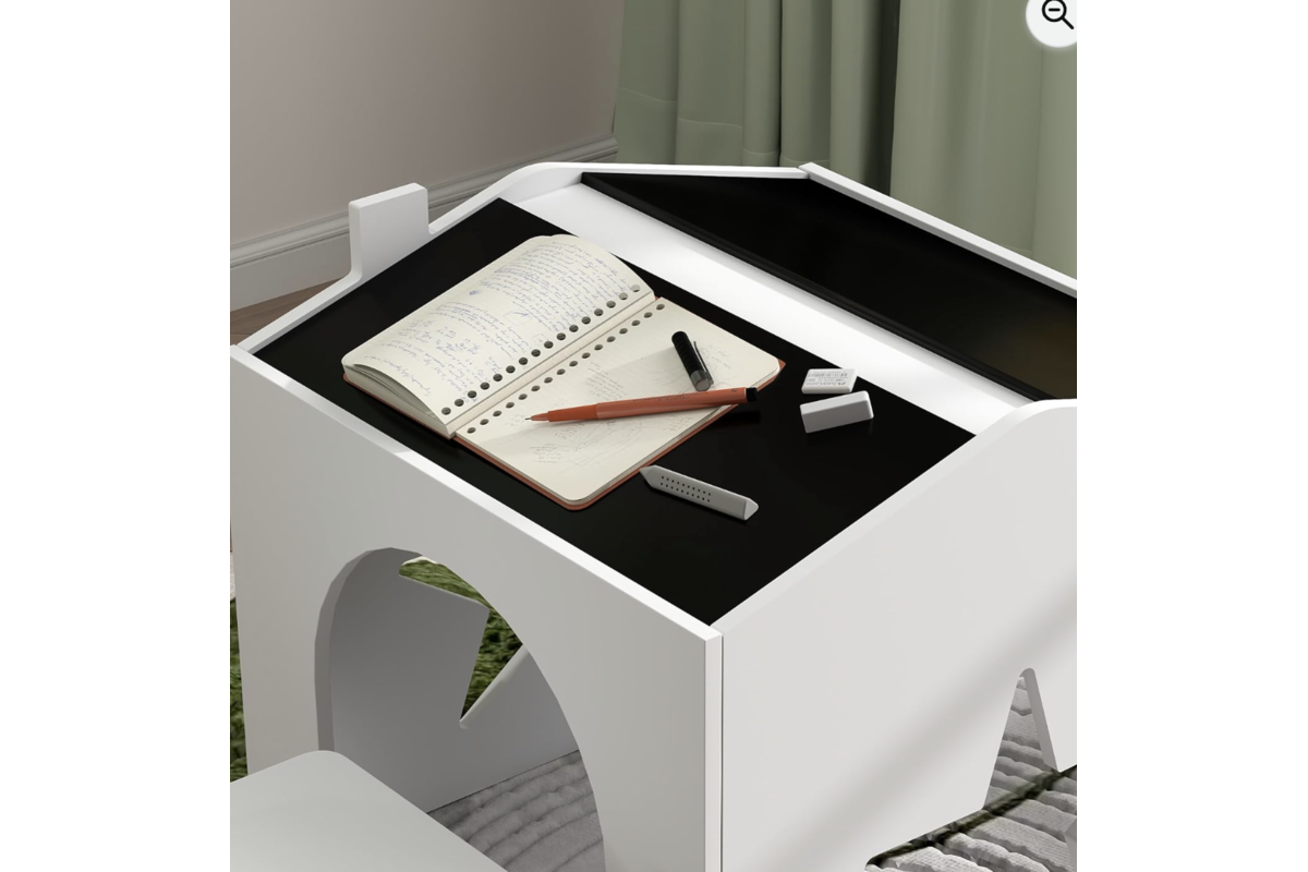 Détail des dimensions de l'ensemble table et chaises AIYAPLAY