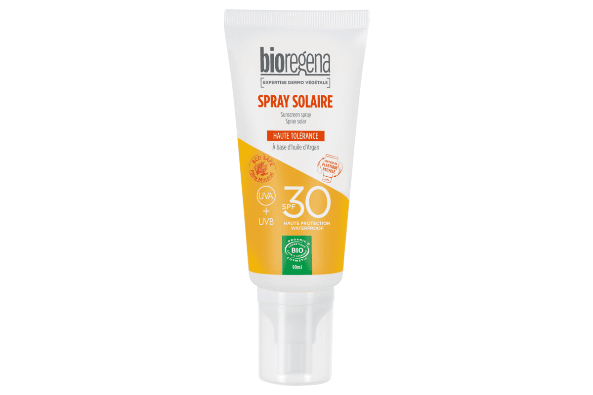 Spray solaire Bioregena SPF30 bio adulte 90 ml Léa Nature soldes -40 pourcent à 13,02 euros au lieu de 21,70 euros protection UV haute peaux claires sensibles filtres minéraux formule bio made in France juillet 2026