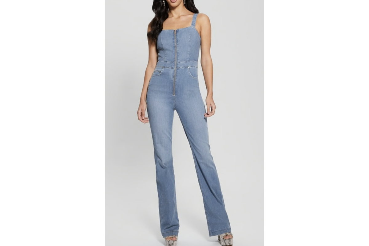 Combinaison en jean bleu clair à bretelles 39,90 euros Showroom Privé mai 2026