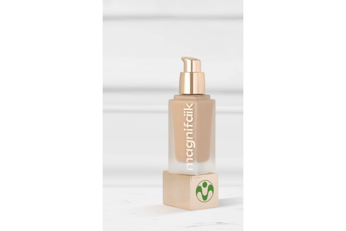 Magnifaïk Juste Parfait fond de teint léger beige vegan 96% origine naturelle