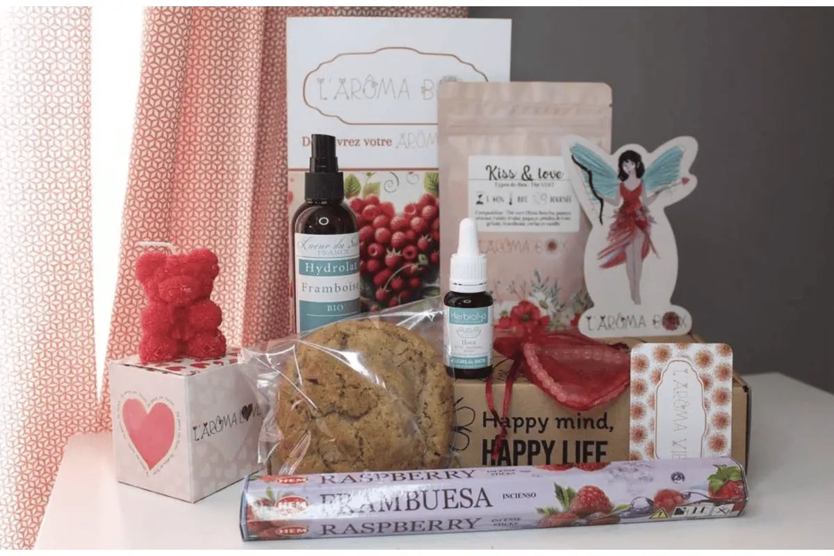 L'Arôma Box Framboise hydrolat framboise bio Kiss and Love bougie framboise encens Raspberry savon gourmand