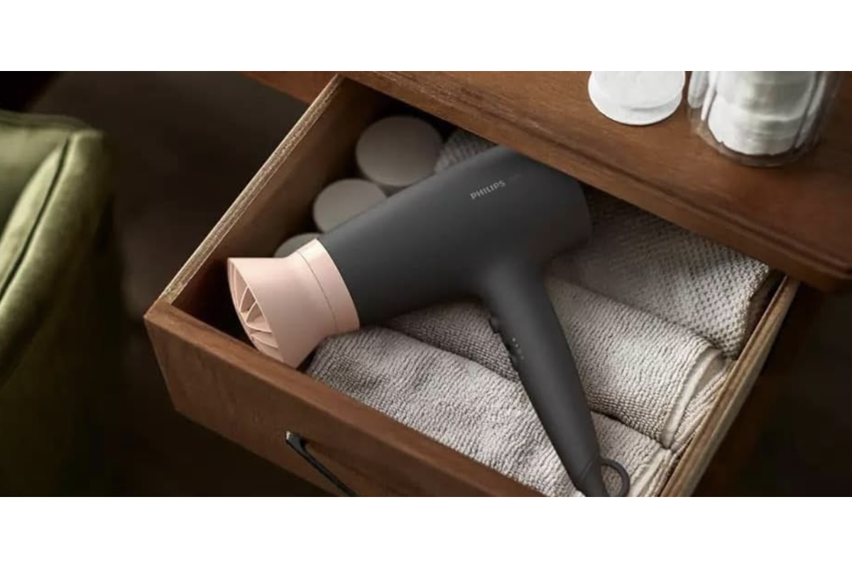 Philips Series 3000 BHD350 range dans un tiroir