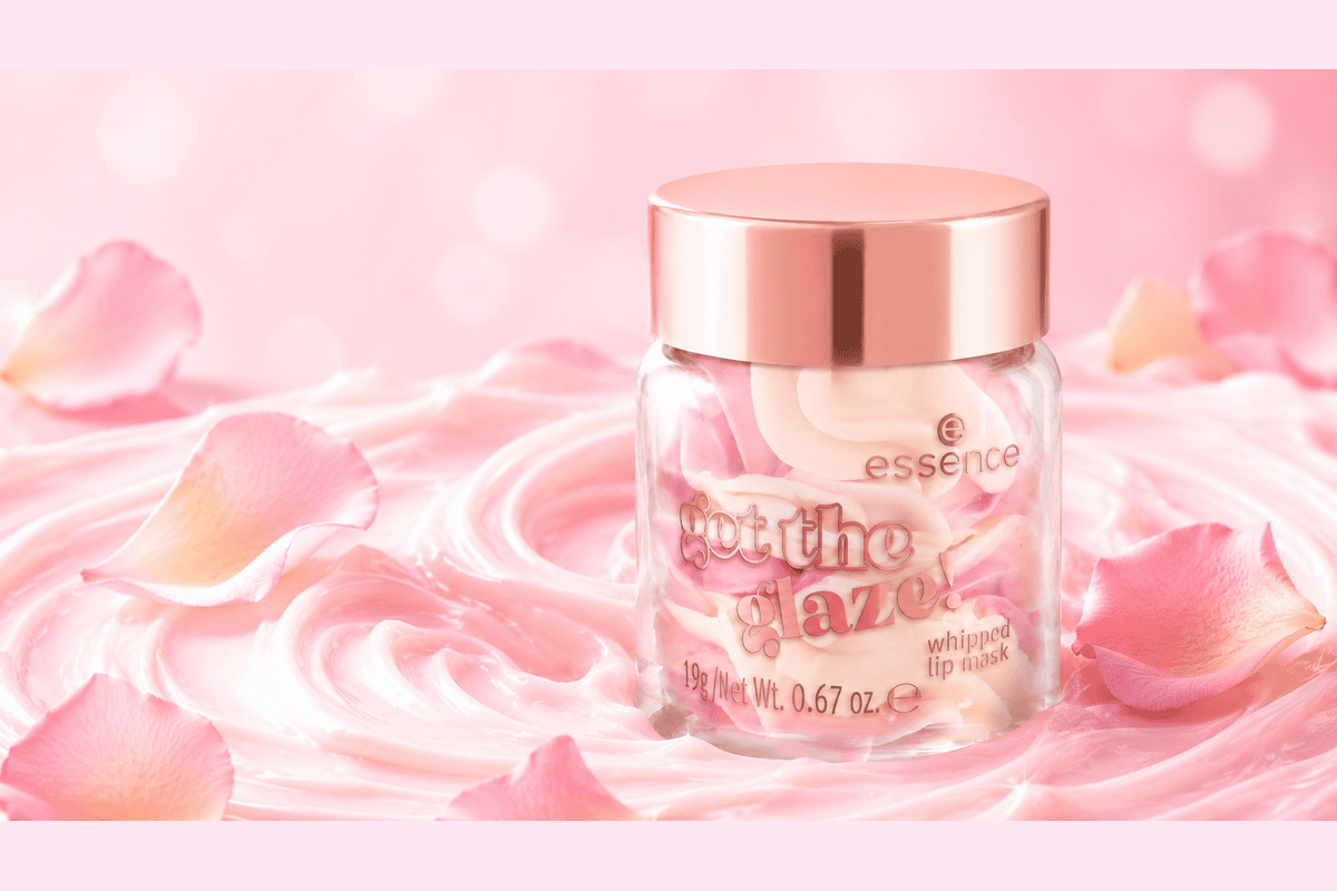 Test gratuit Essence Get The Glaze masque soin lèvres hydratant parfum vanille pot rose pétales 9 exemplaires